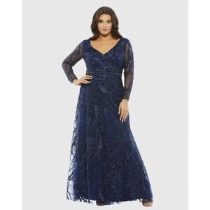 NWT Mac Duggal Embellished Illusion Long Sleeve V-Neck A-Line Gown - size 16W